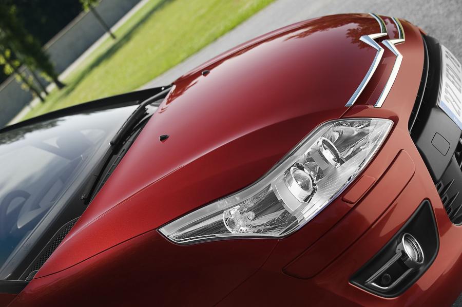  Citroen C4 2008 года  (фото 16 из 69)